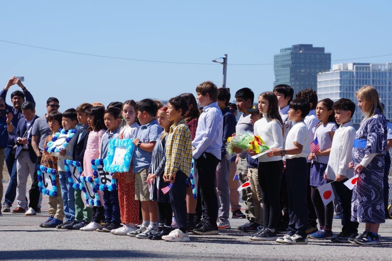 クラレンドン小学校生徒たちの挨拶